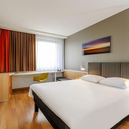 Ibis Hotel Frankfurt Messe West Frankfurt am Main Exteriör bild