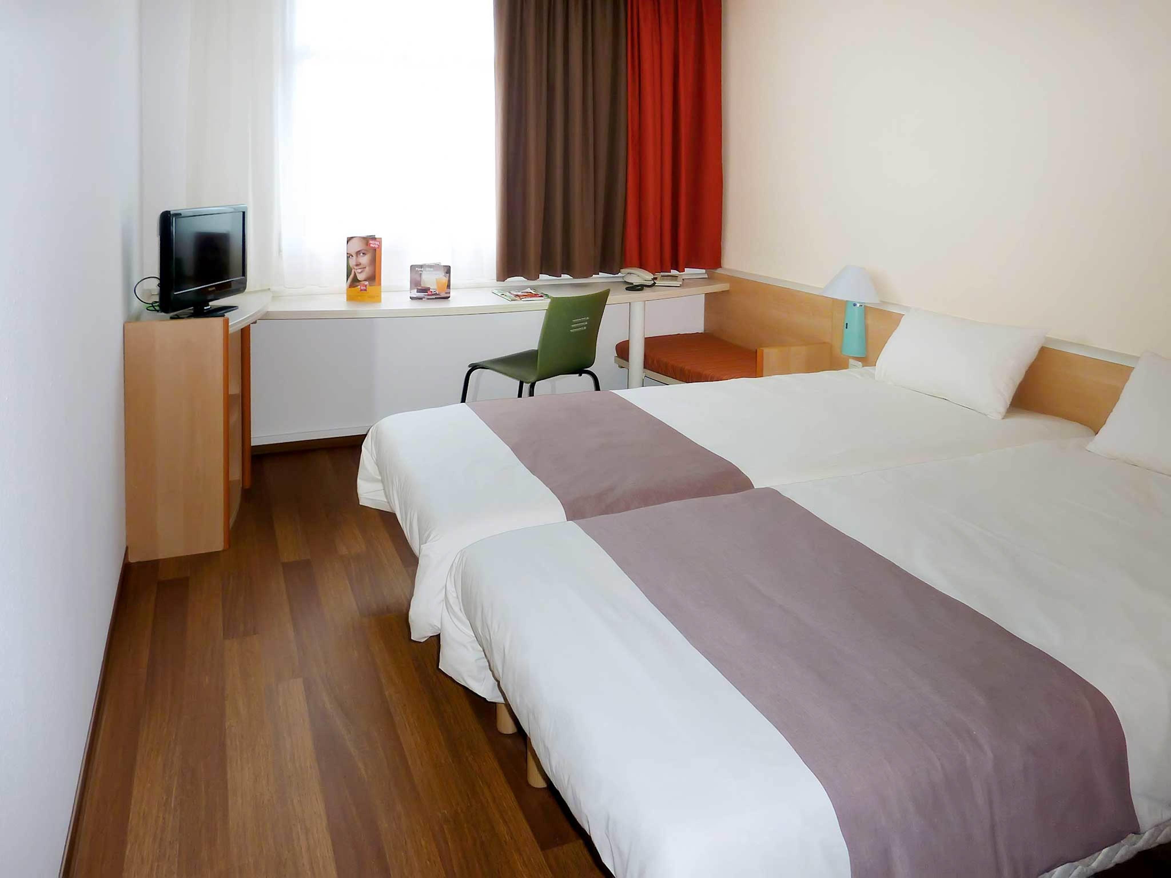 Ibis Hotel Frankfurt Messe West Frankfurt am Main Exteriör bild