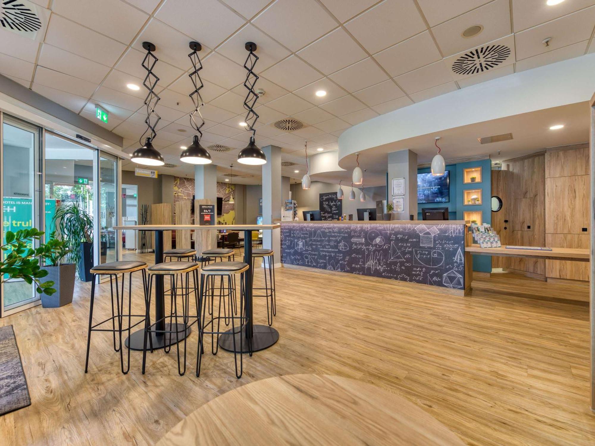 Ibis Hotel Frankfurt Messe West Frankfurt am Main Exteriör bild