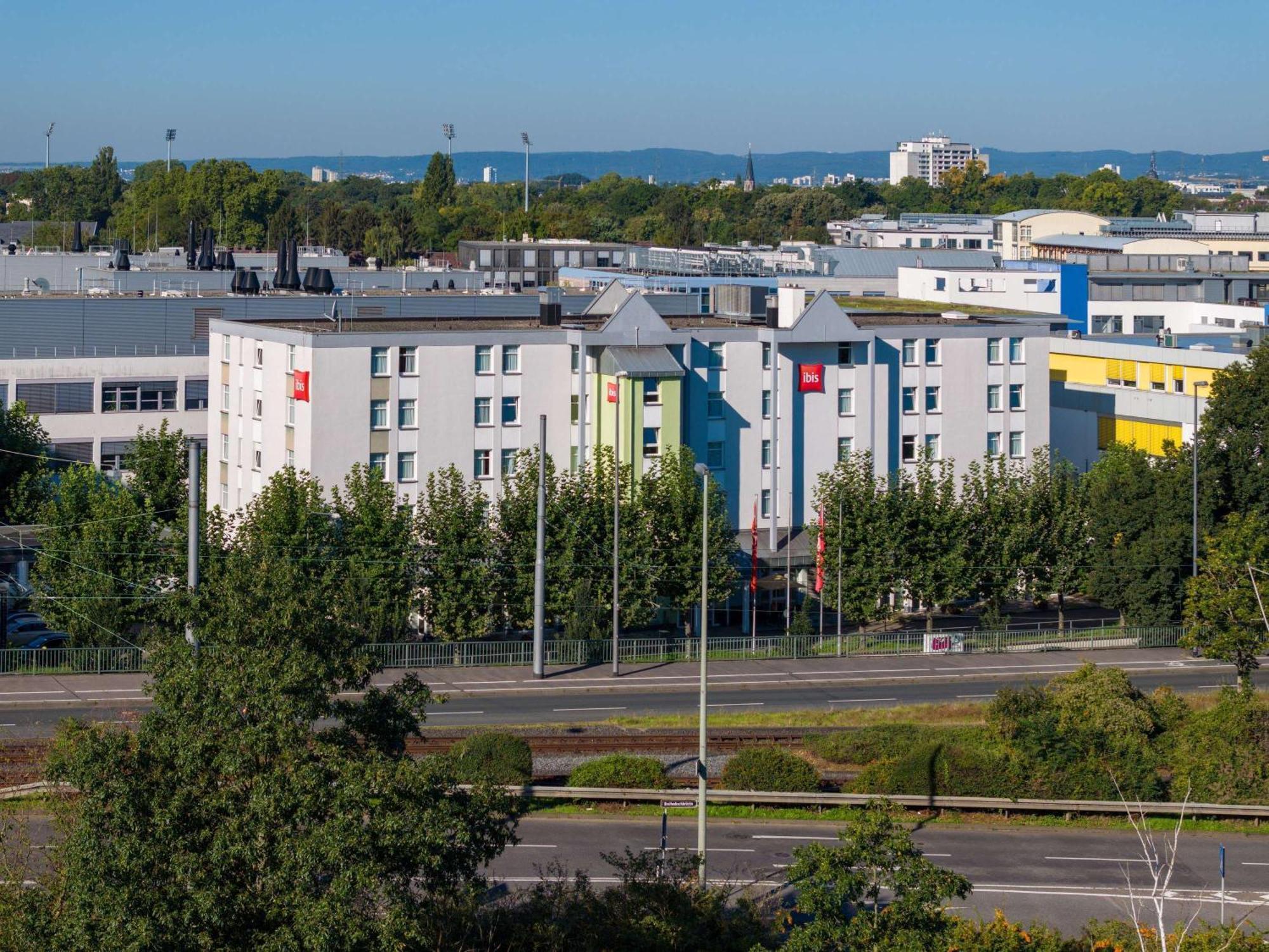 Ibis Hotel Frankfurt Messe West Frankfurt am Main Exteriör bild