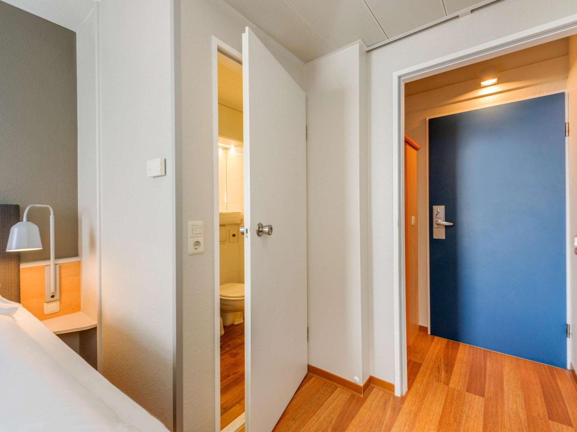 Ibis Hotel Frankfurt Messe West Frankfurt am Main Exteriör bild