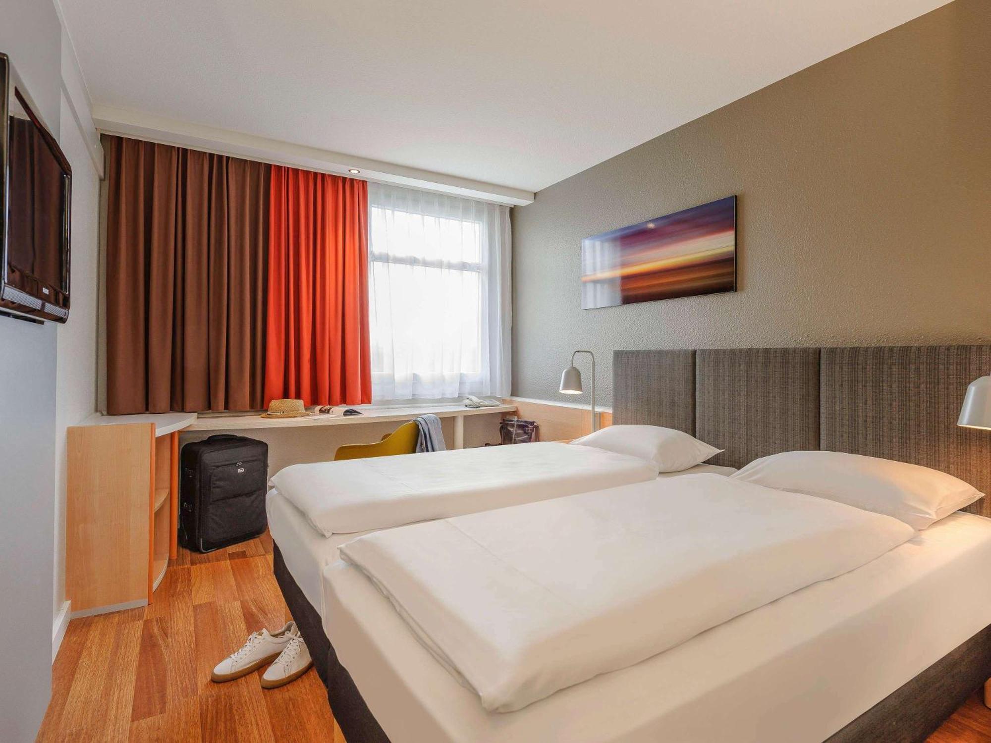 Ibis Hotel Frankfurt Messe West Frankfurt am Main Exteriör bild