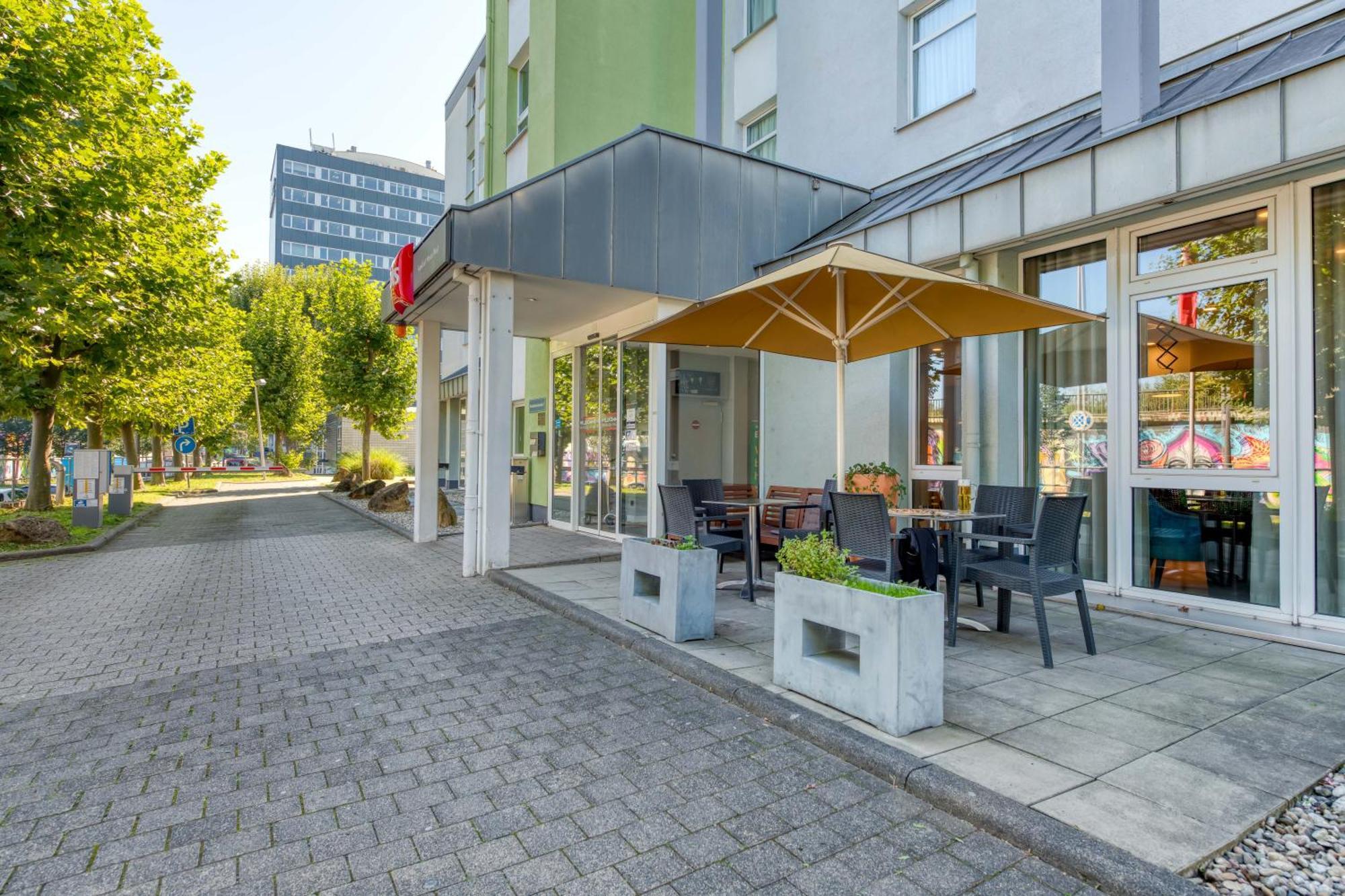 Ibis Hotel Frankfurt Messe West Frankfurt am Main Exteriör bild