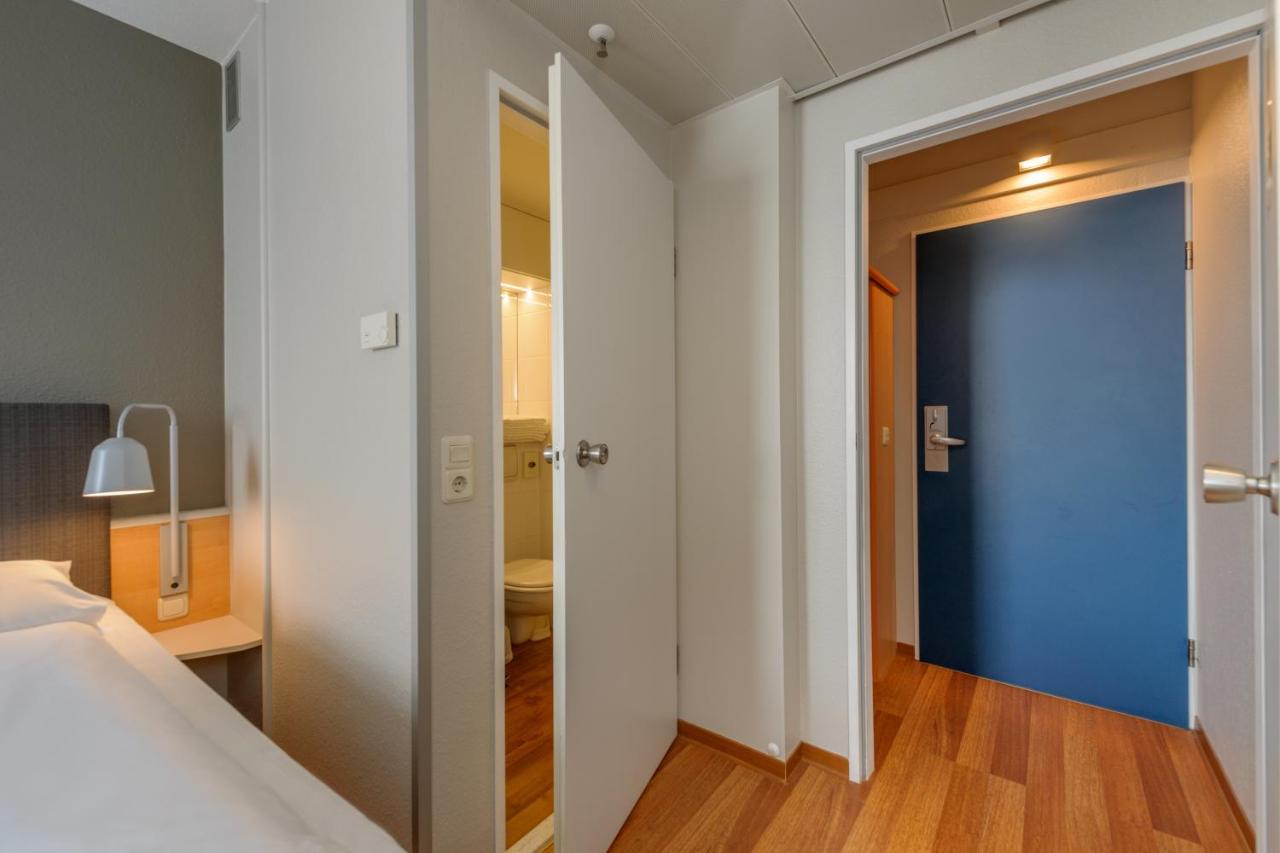Ibis Hotel Frankfurt Messe West Frankfurt am Main Exteriör bild