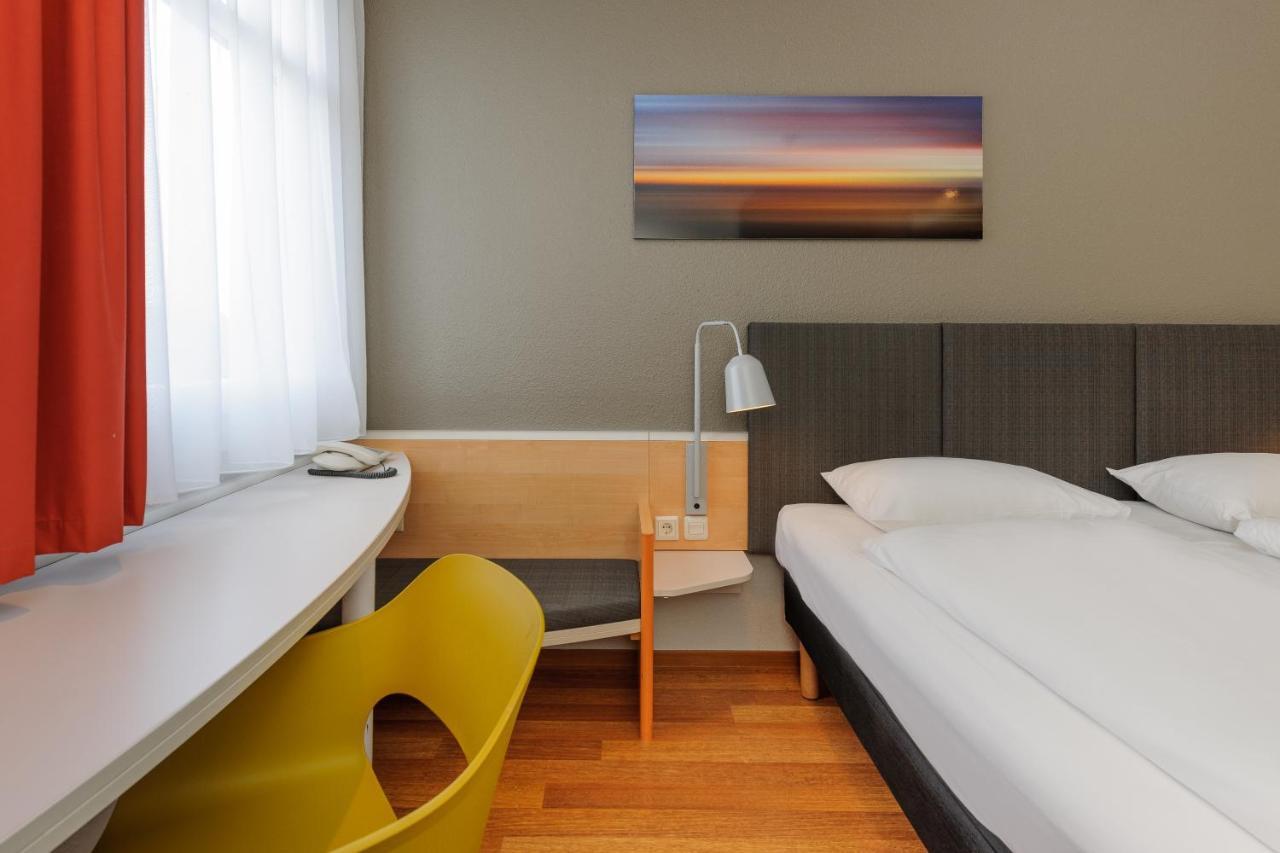 Ibis Hotel Frankfurt Messe West Frankfurt am Main Exteriör bild